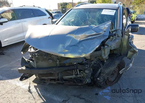 2015 Nissan Rogue Select S z USA, uszkodzony, nr VIN JN8AS5MT2FW163033